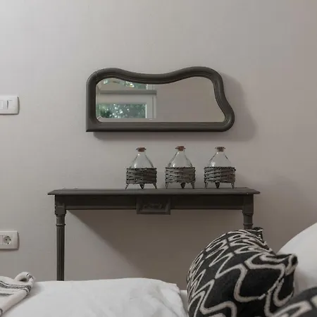 E - Stunning Modern